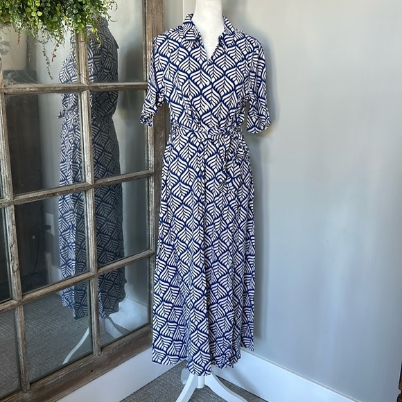 JDY Dresses & Skirts - JDY tie waist midi shirt dress in blue print S